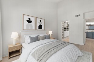 1682 Circa Del Lago in San Marcos, CA - Building Photo