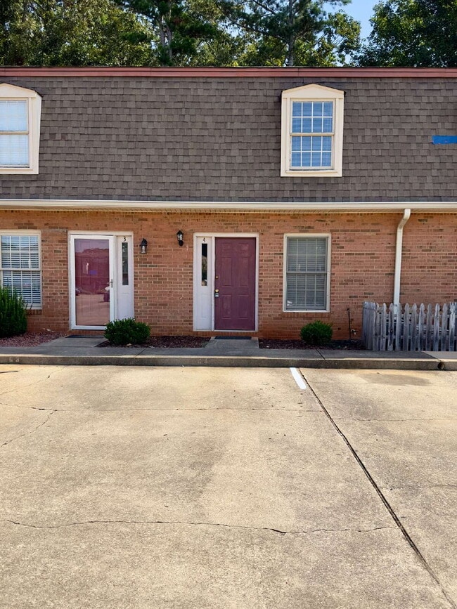 3730 Old Flowery Branch Rd