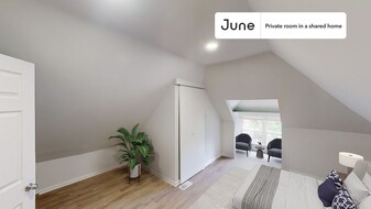 Room in Shared 4 bed/2 bath home in Chicago, IL - Building Photo