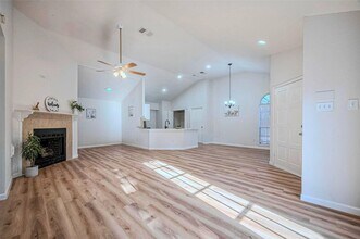 18211 Dinner Creek Dr in Katy, TX - Building Photo - Building Photo