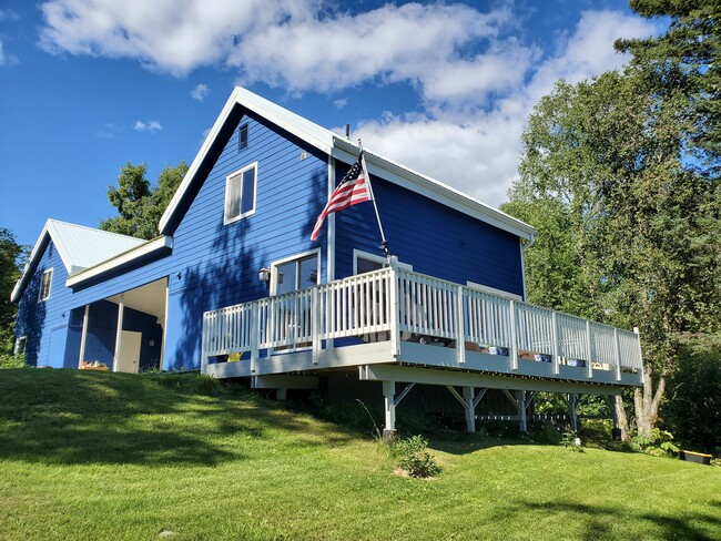 property at 1876 Triton Ct