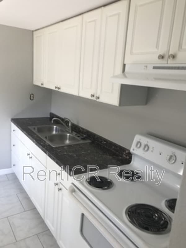 6372 31st St N in St. Petersburg, FL - Building Photo - Building Photo