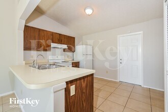 121 Summerset Dr in Apopka, FL - Building Photo - Building Photo