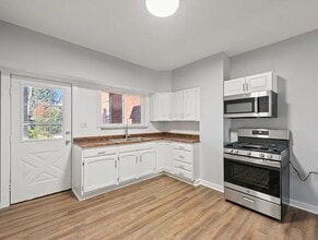 815 Monongahela Ave in Glassport, PA - Building Photo - Building Photo