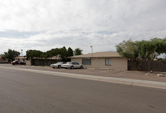 25 W Oakland St in Chandler, AZ - Building Photo - Building Photo