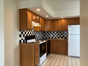 509 Pine St, Unit 2 in Williamsport, PA - Foto de edificio - Building Photo