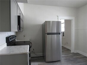 2435 George Nick Connor Dr in New Orleans, LA - Building Photo - Building Photo