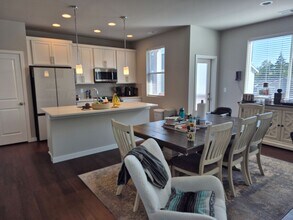 9204 Mint Loop NW in Bremerton, WA - Building Photo - Building Photo