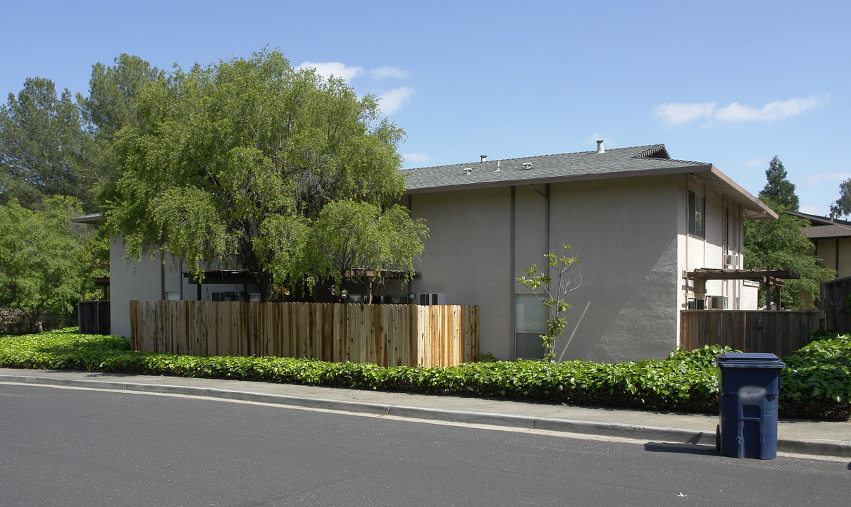 3 Donegal Ct in Pleasant Hill, CA - Building Photo