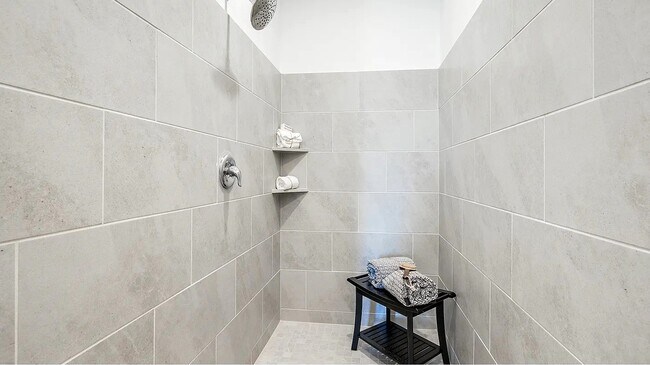 6818 Yellow Jessamine Ln in Katy, TX - Foto de edificio - Building Photo