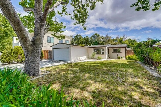 1125 Burgoyne St in Mountain View, CA - Building Photo - Building Photo