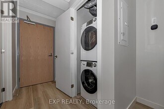 211 Armstrong St in Ottawa, ON - Building Photo - Building Photo