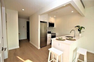 41-26 44th St in Queens, NY - Building Photo