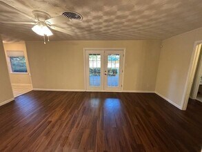 1303 Park Center St in Benbrook, TX - Building Photo - Building Photo