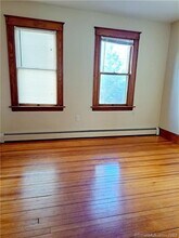 31 Miller St, Unit 1 in New Britain, CT - Building Photo - Building Photo