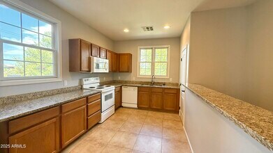 1632 E Canyon Creek Dr in Gilbert, AZ - Building Photo - Building Photo