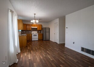 33 Grant Gill Ln in Wichita Falls, TX - Building Photo - Building Photo