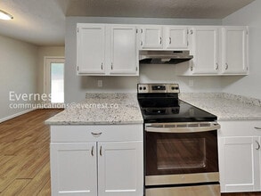 2117 Newbury Dr in Arlington, TX - Building Photo - Building Photo