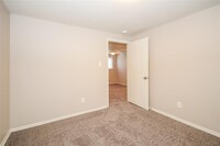 10807 Garrick Ln photo'