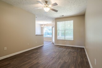 The Preserve at Grande Oaks Apartment Homes in Fayetteville, NC - Building Photo - Building Photo