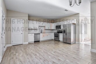 402 Shelby St in Clarksville, TN - Building Photo - Building Photo