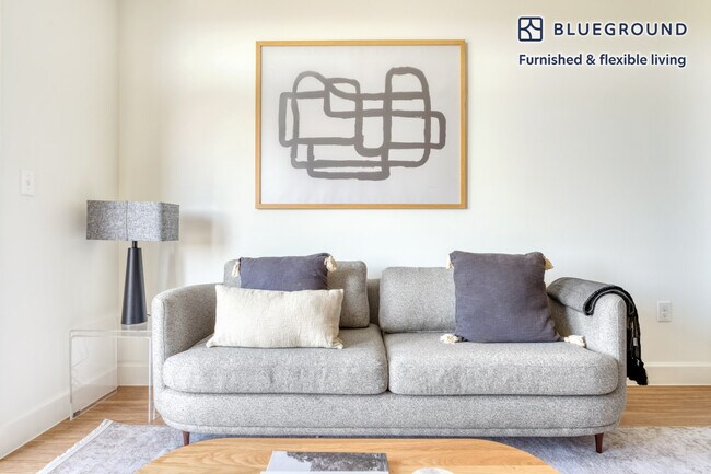 1401 Art Dilly Dr. in Austin, TX - Foto de edificio - Building Photo