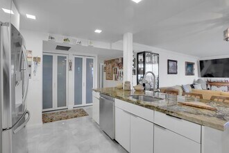 1149 Hillsboro Mile in Hillsboro Beach, FL - Building Photo - Building Photo