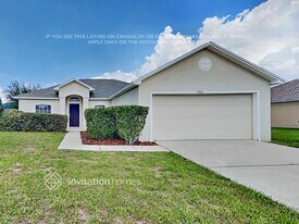 5262 Miriam Dr in Lakeland, FL - Building Photo