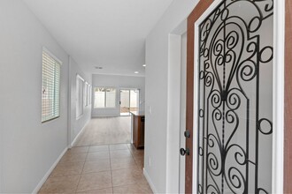 5838 W Agate Ave in Las Vegas, NV - Building Photo - Building Photo