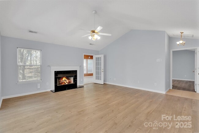 6340 S Bend Ln in Charlotte, NC - Building Photo - Building Photo