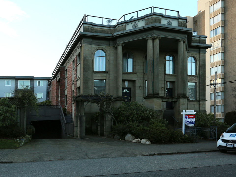 1856 Vine St in Vancouver, BC - Building Photo