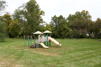 Woodlands in St. Louis, MO - Building Photo - Building Photo