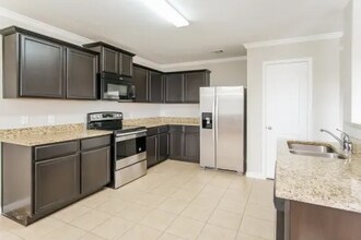 117 Johnston Ln in Jarrell, TX - Building Photo - Building Photo