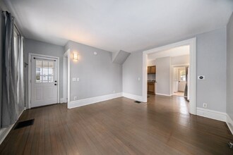 212 Kilbuck St E in Tecumseh, MI - Building Photo - Building Photo