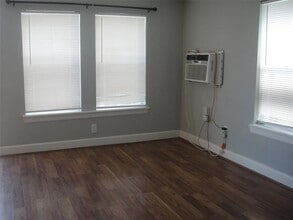 4201 Chapman St-Unit -A in Houston, TX - Building Photo - Building Photo
