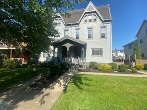 432 S Pacific Ave, Unit First floor in Pittsburgh, PA - Building Photo - Building Photo