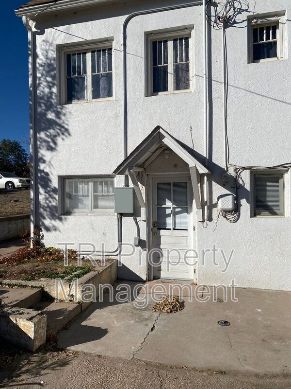 property at 2200 9th St