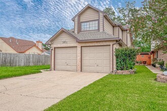 5415 Forest Bridge Way in Houston, TX - Foto de edificio - Building Photo