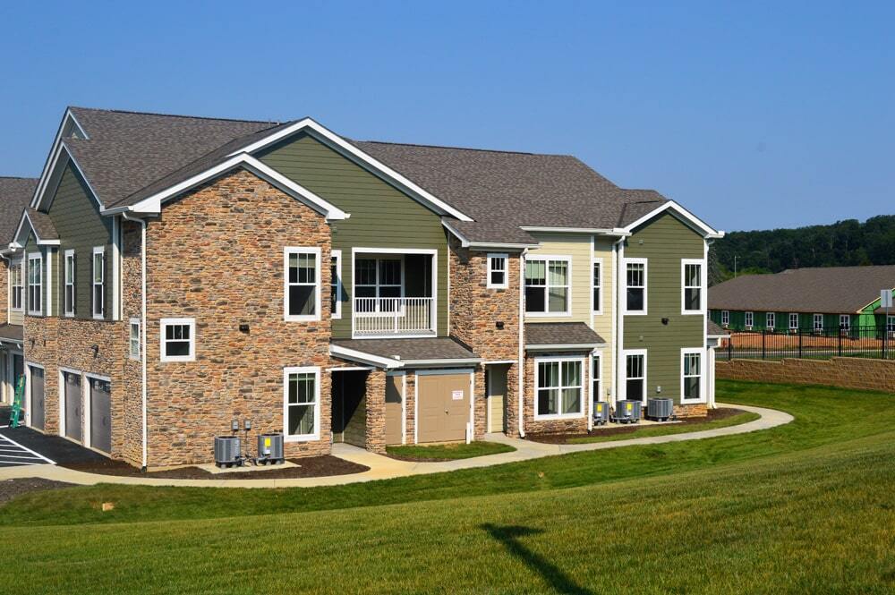 Preston Lake Apartments in Rockingham, VA - Foto de edificio