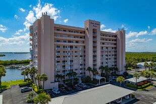 OCEAN HARBOUR TOWER CONDOMINIUM E in Hutchinson Island, FL - Building Photo