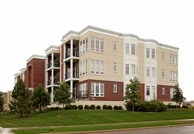 Midtown Village Condos in Apple Valley, MN - Building Photo - Building Photo