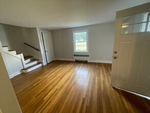 161 Hunnewell St in Needham, MA - Building Photo - Building Photo