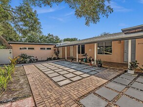 2016 NE 14th Ct in Fort Lauderdale, FL - Building Photo - Building Photo