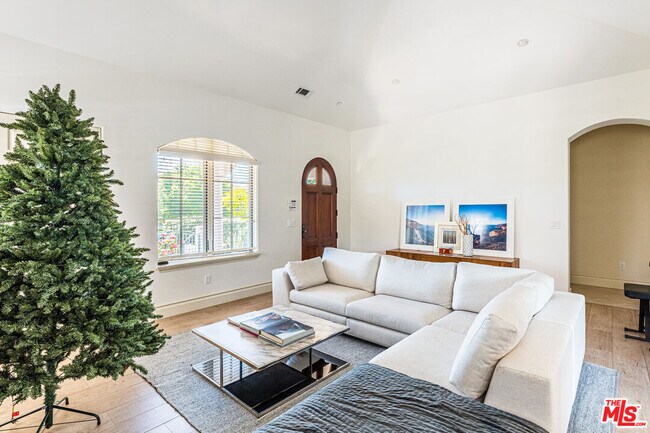 435 10th St in Santa Monica, CA - Building Photo - Building Photo