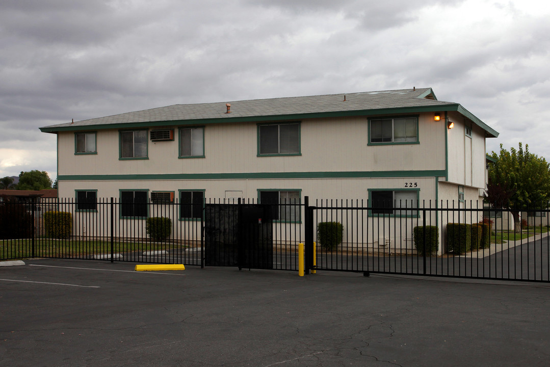 Rio Ranch Apartments in Perris, CA - Building Photo