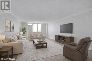 2 Grove St E in Barrie, ON - Building Photo