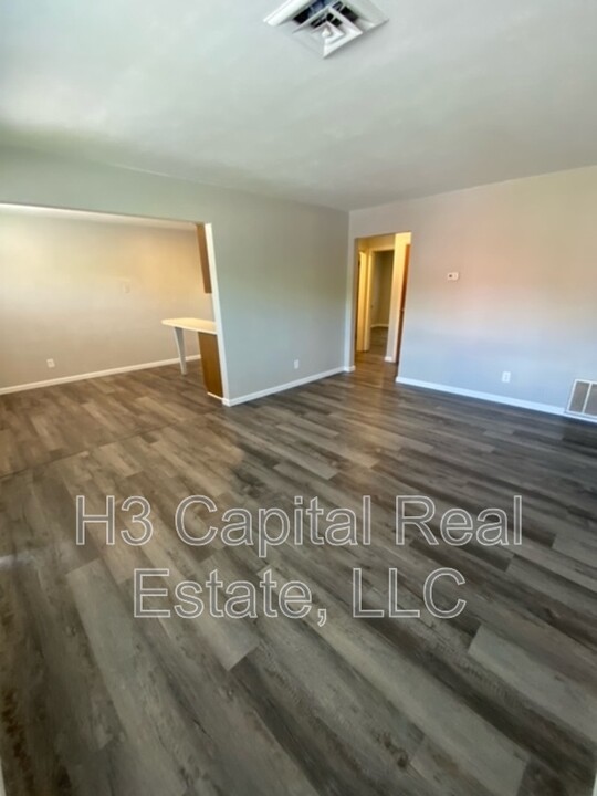 17 N 44th St in Belleville, IL - Building Photo