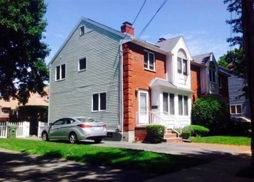 property at 12 Cozy St