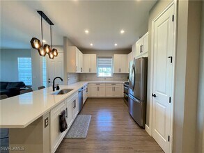 8021 Calle Canovas St in Naples, FL - Building Photo - Building Photo