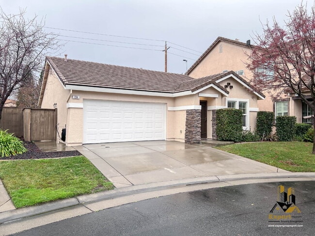 224 Loon Lake St in Roseville, CA - Building Photo - Building Photo